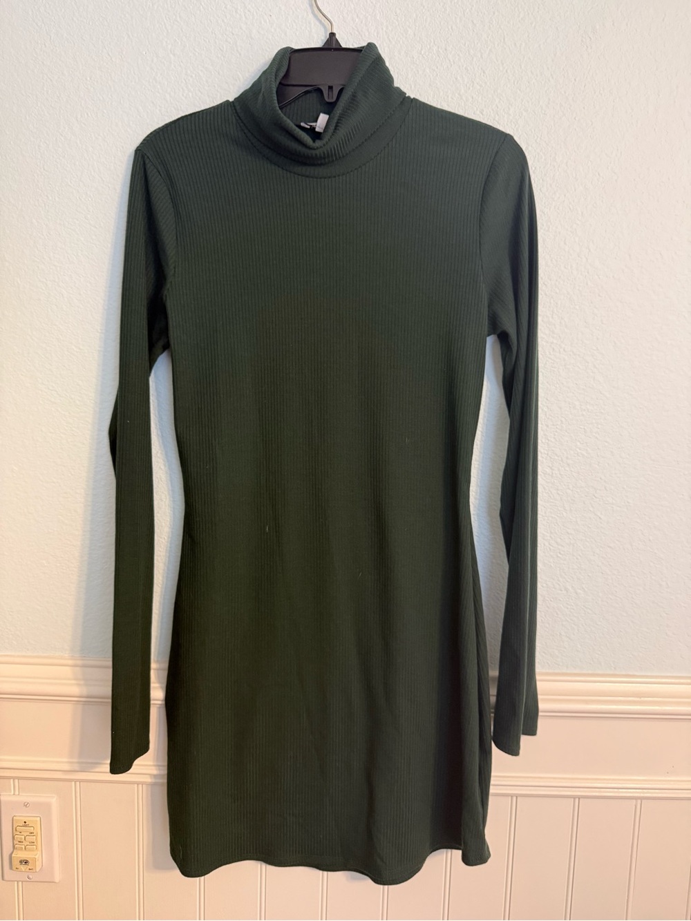 Tobi Dark Green Ribbed Turtleneck Long Sleeve Dress